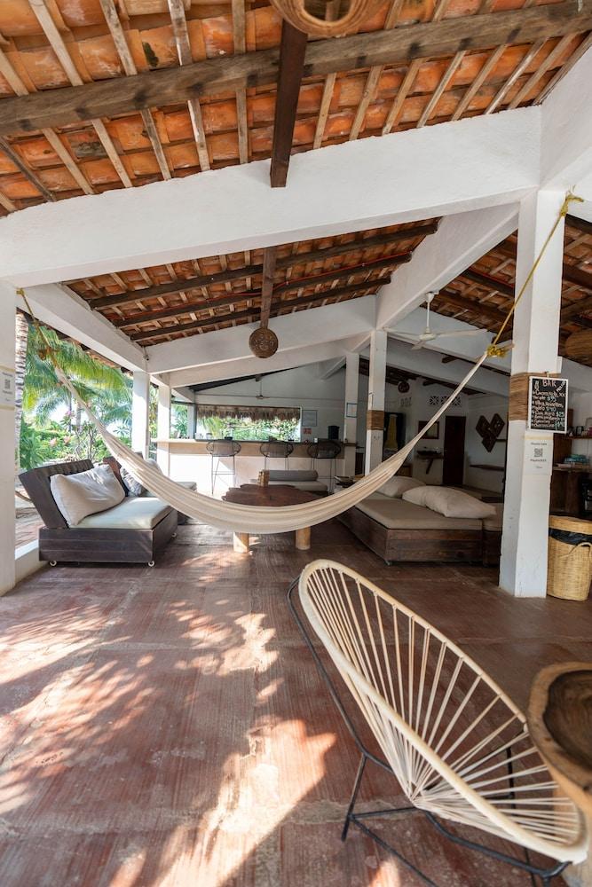 La Playita Beach House