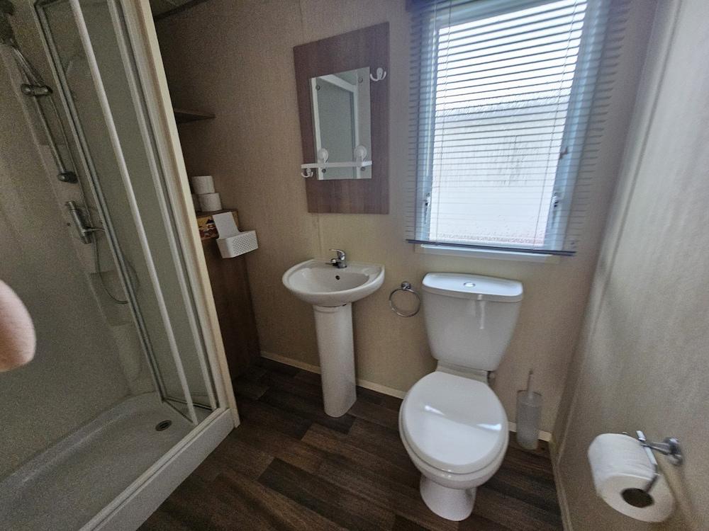 3 Bed Standard Caravan Robinhood