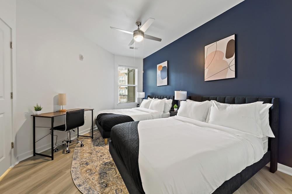 ROVE LIVING/KB - Midtown205