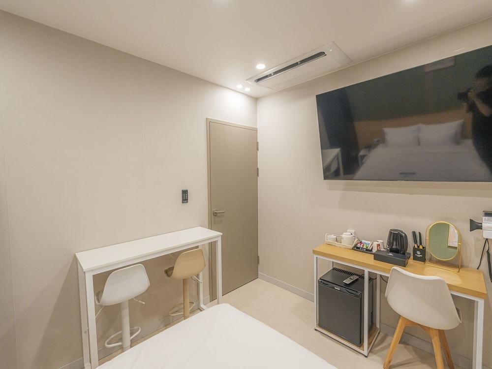 Hotel Leo Changwon Central Branch