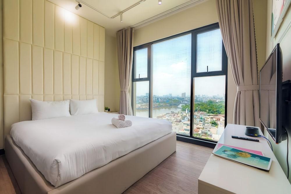 Imperial De La SoL District 4