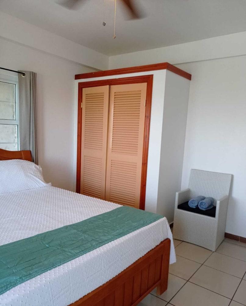 Christophers Apartments