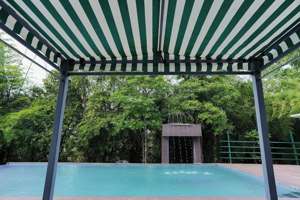 New Cheetal Resort Madhai