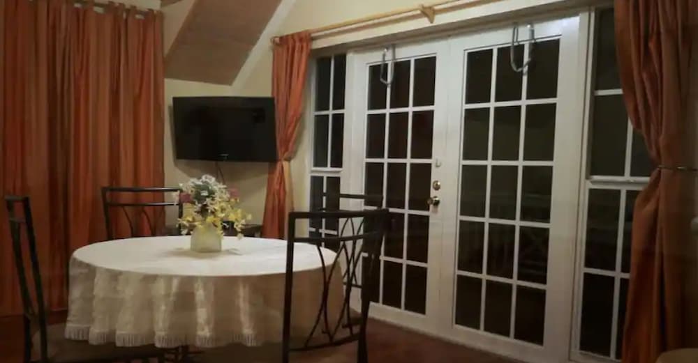 Island Seaside Suites