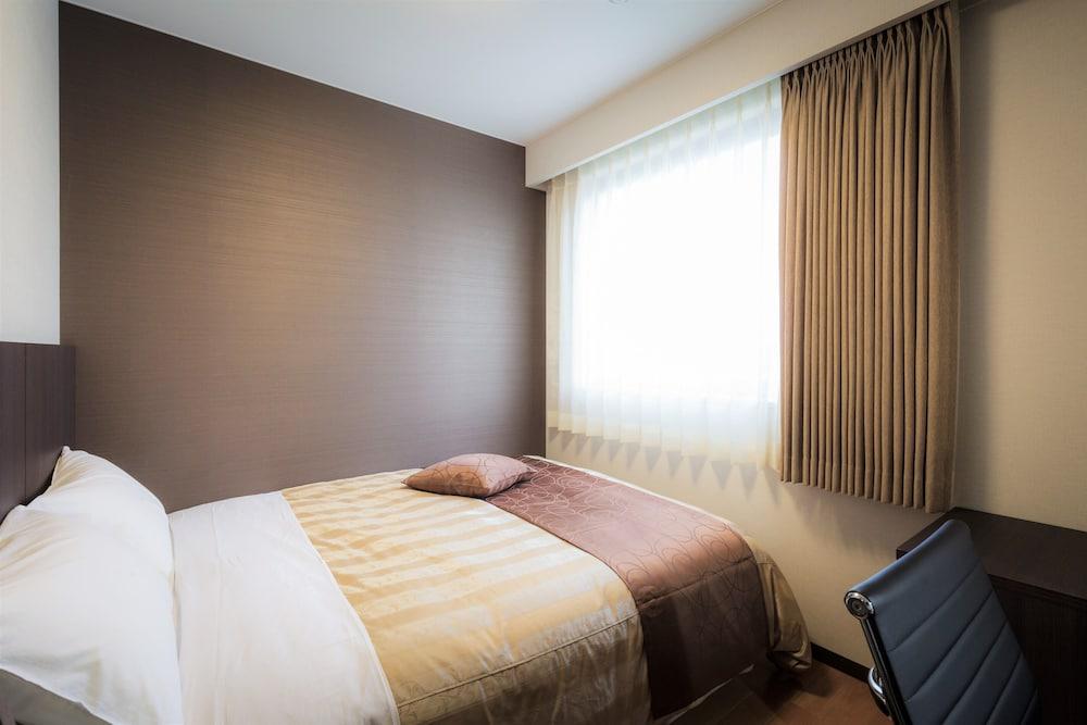 Hotel Katsuyama Premiere