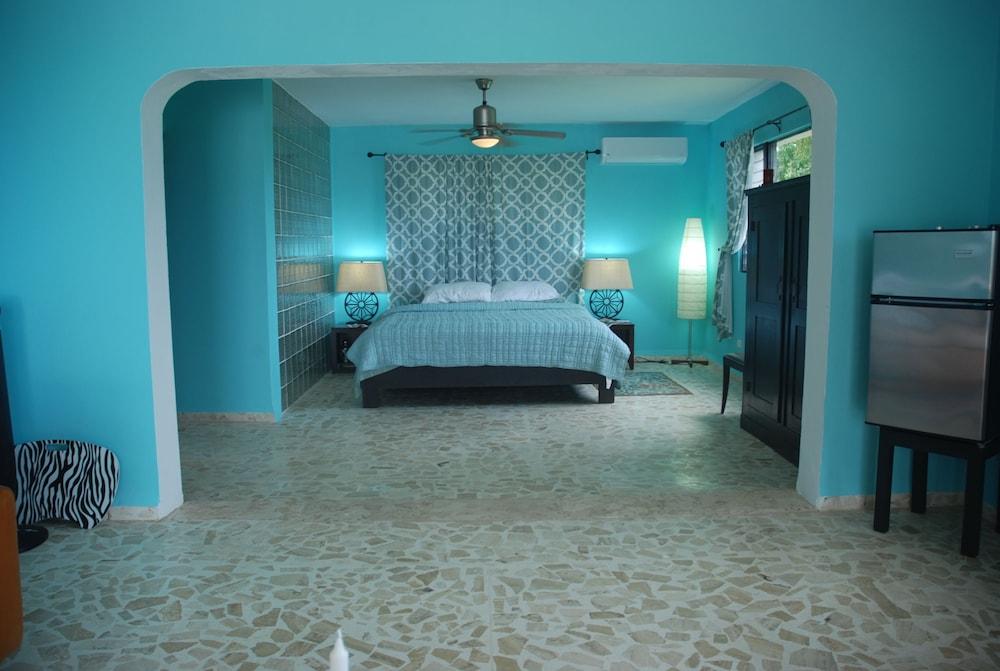 E&J Boutique Residences