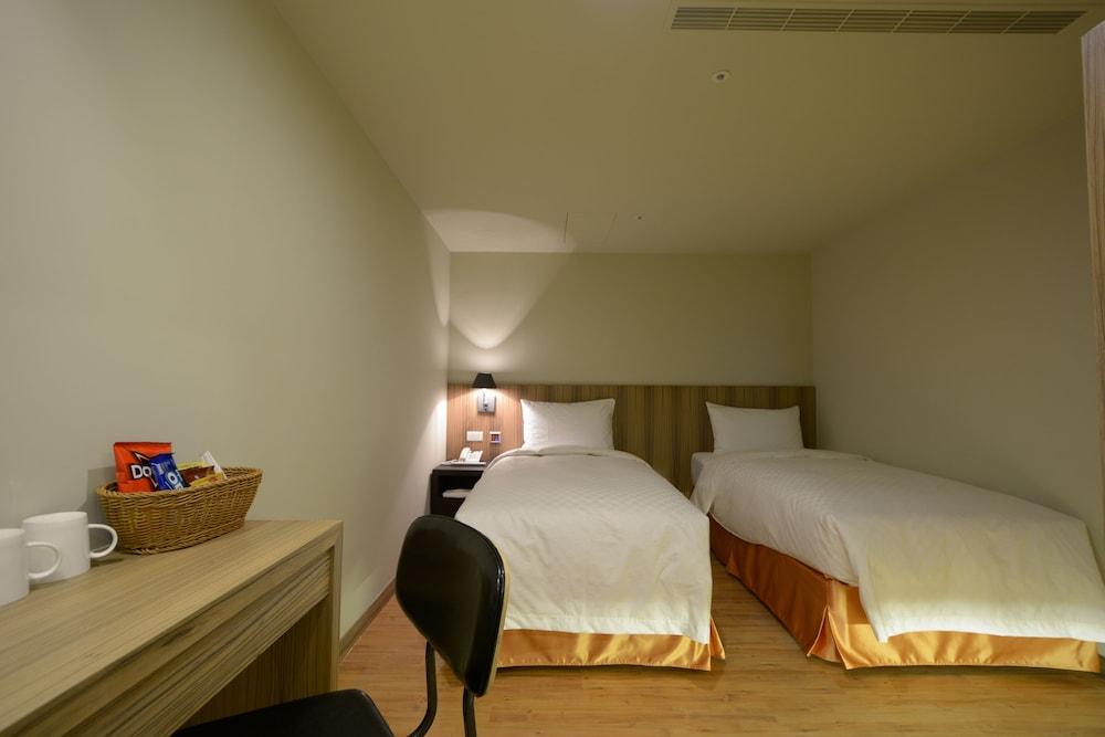 Smile Inn - Taipei Main Station