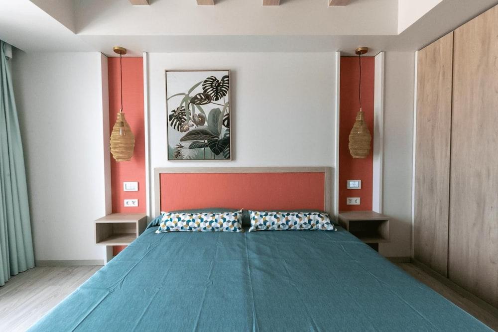 The White Apartments by Ibiza Feeling - Adults Only