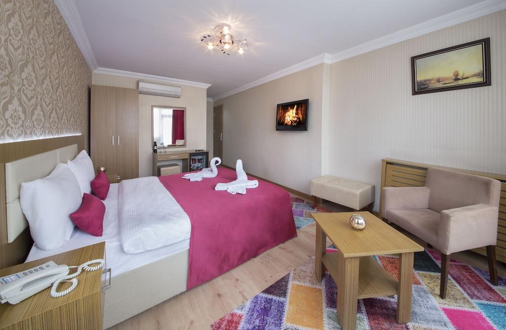 GRAND ZENTRUM HOTEL CAFE RESTAURANT - Taksim Square