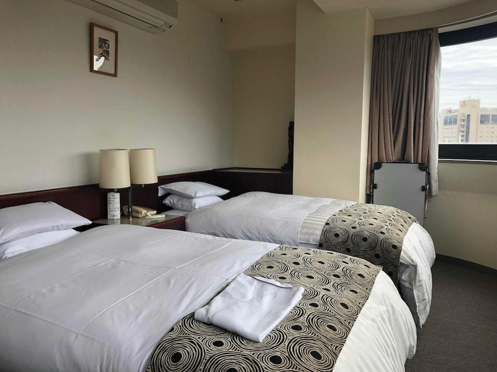 Hiroshima Ekimae Green Hotel