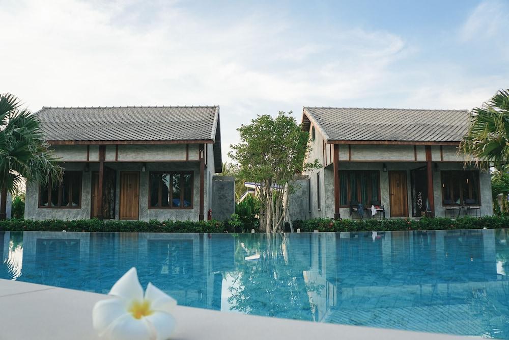 Na Vela Village - Adults Only