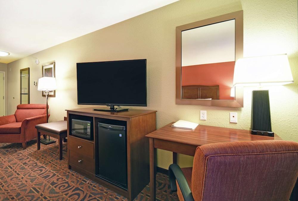 Hampton Inn & Suites Milwaukee/Franklin