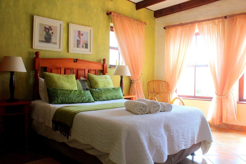 Sandpiper Guest Cottages