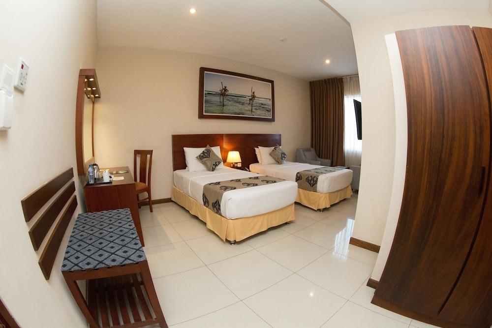 Mirage Colombo Hotel