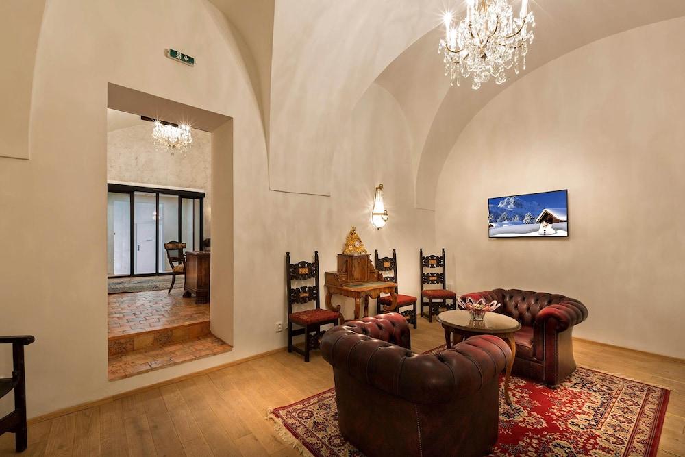 Little King Hotel U Malvaze