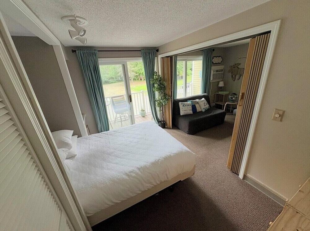 Misty Harbor Barefoot Beach Resort