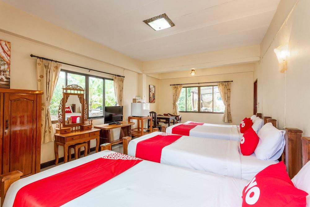 OYO 1024 Thank Place