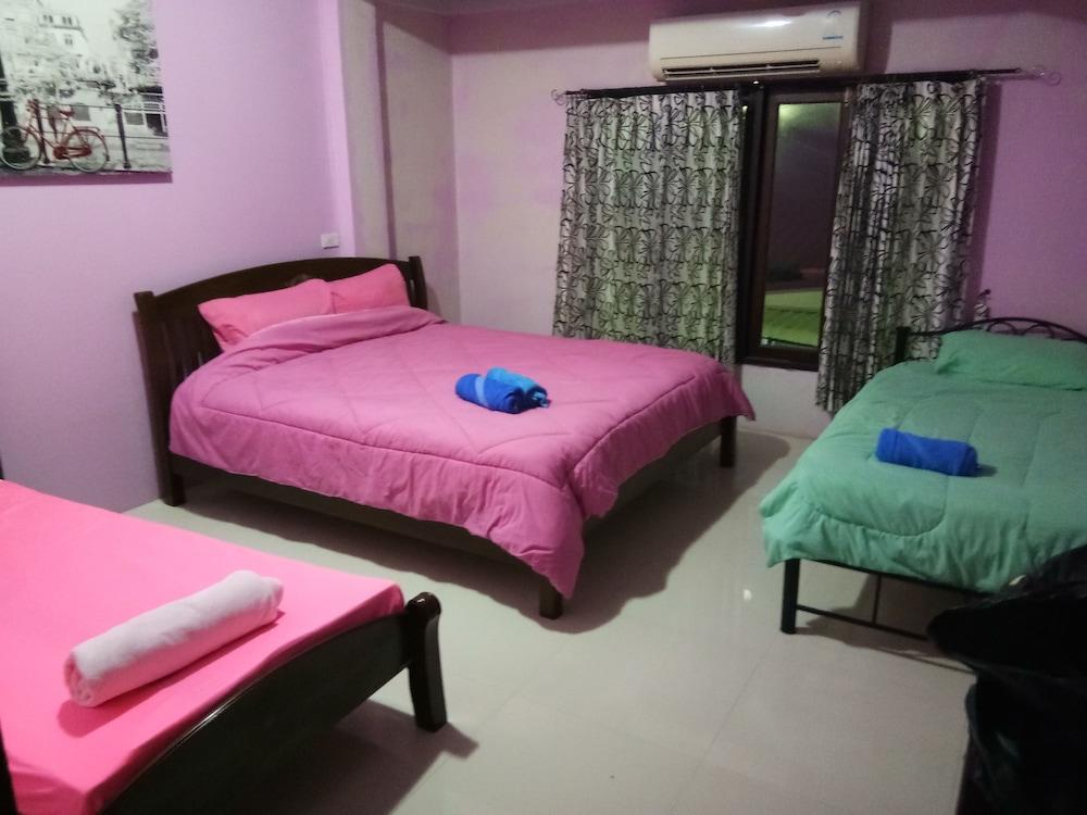 Wild & Wandering Backpacker & Bar