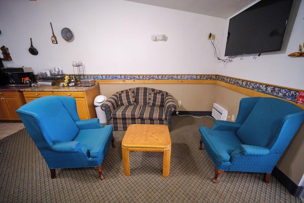 Westwood Inn & Suites Kimball I 90