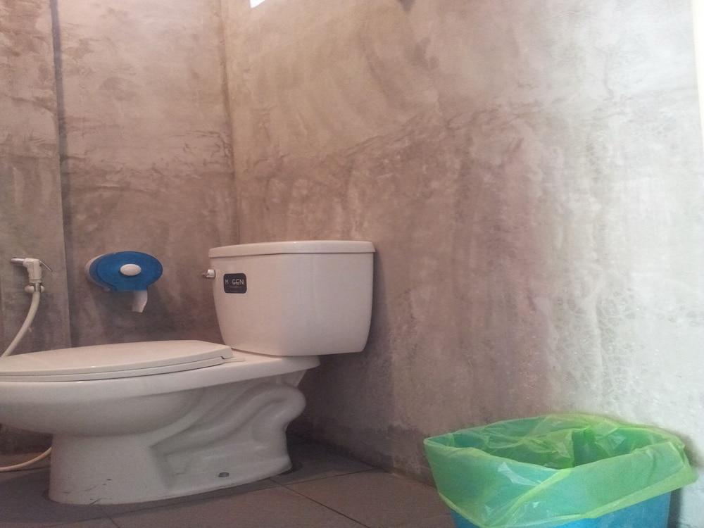 Hello Me Me Bungalow