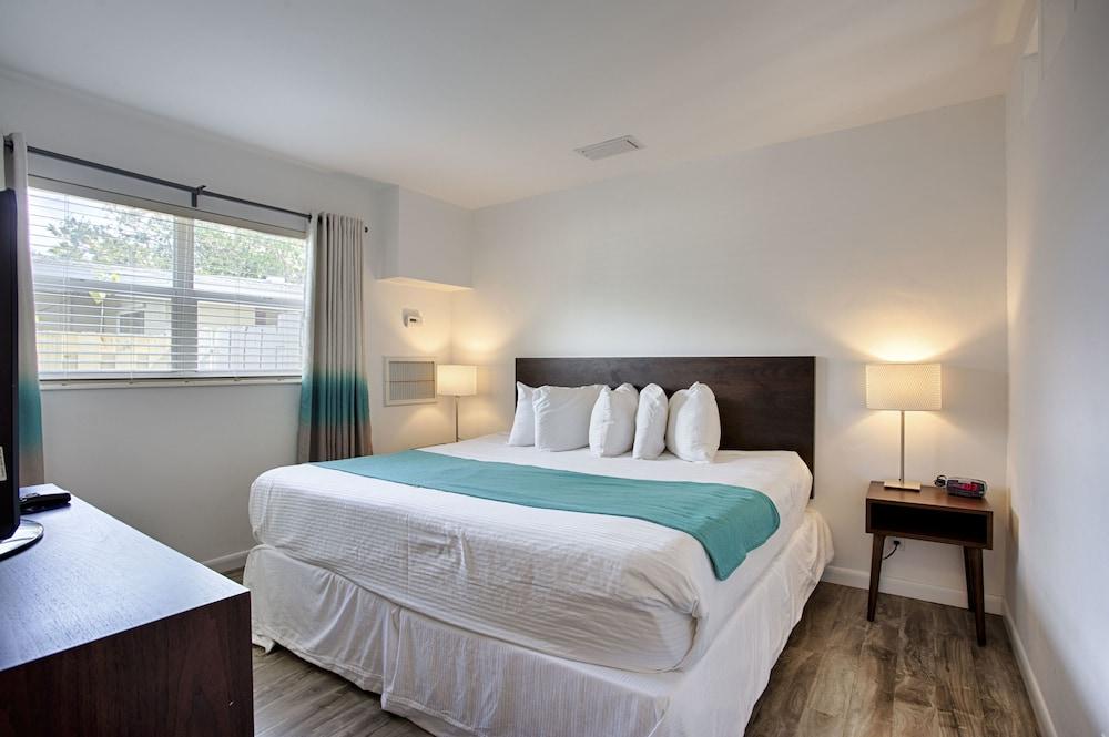 Regency Inn & Suites