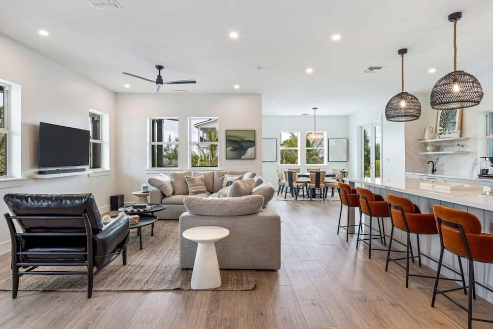 New Windrose House by Brightwild Pool