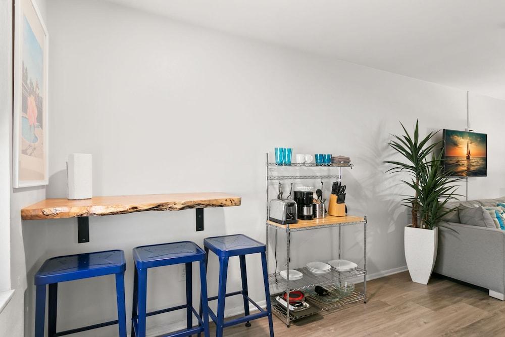 Studio w/ King Bed Heated Pool, Steps to Beach!