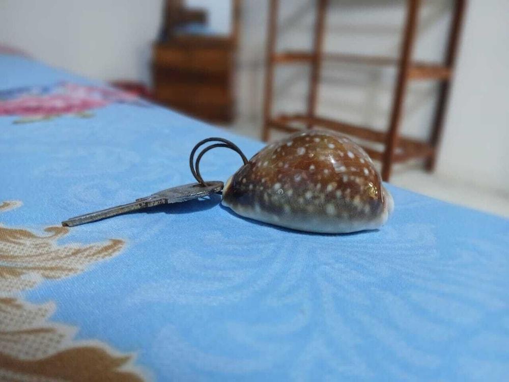 Alankuda Dolphin Village Hotel