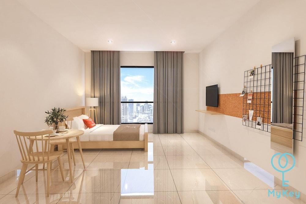 Mossaz Suite by Mykey