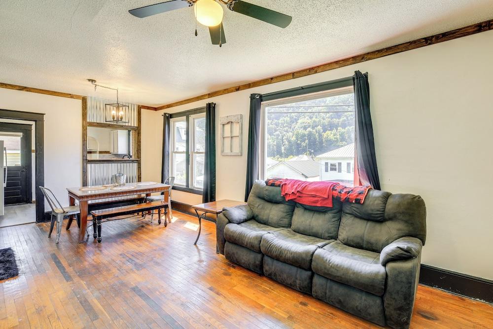 Williamson Cottage ~ 2 Mi to Town + Trails!