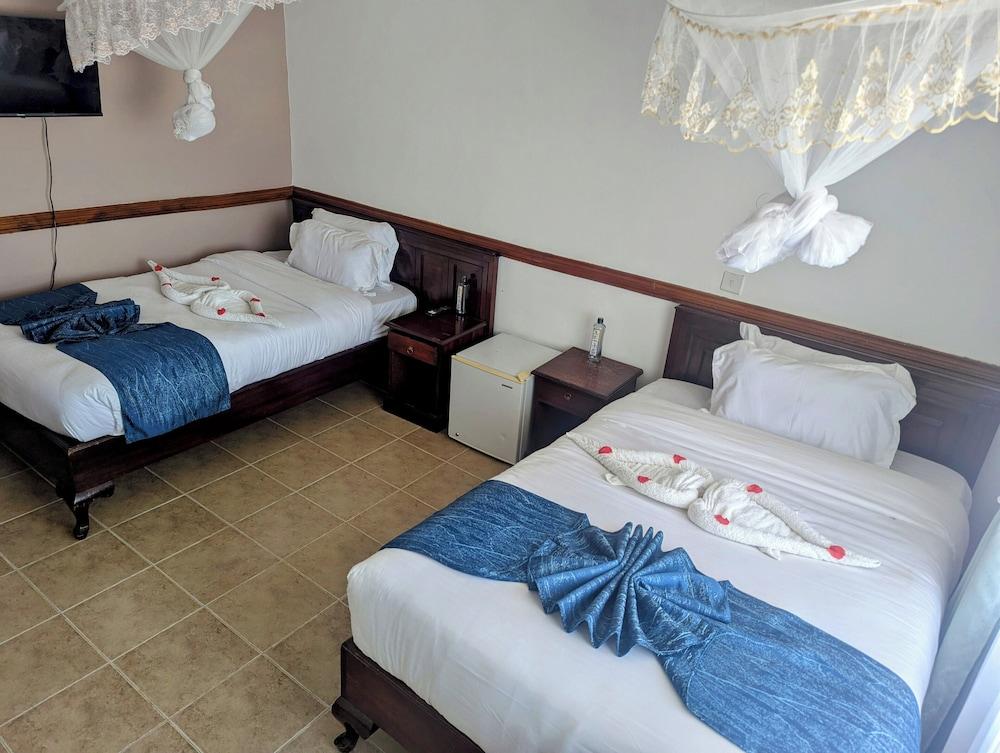 Crescent Resort And Conference Centre