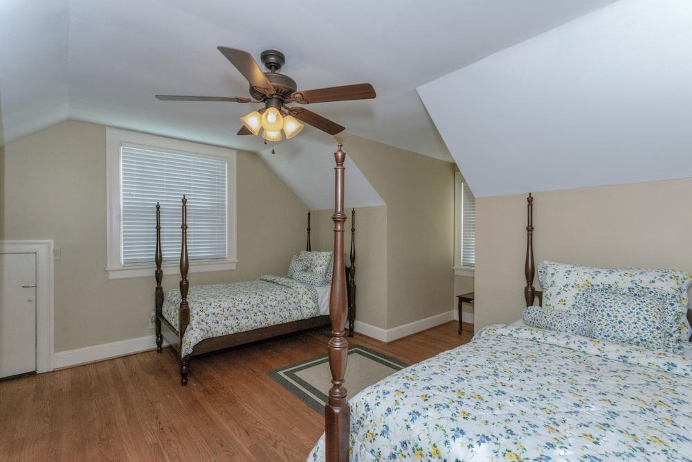 Pool Near Fort Moore  Our White House