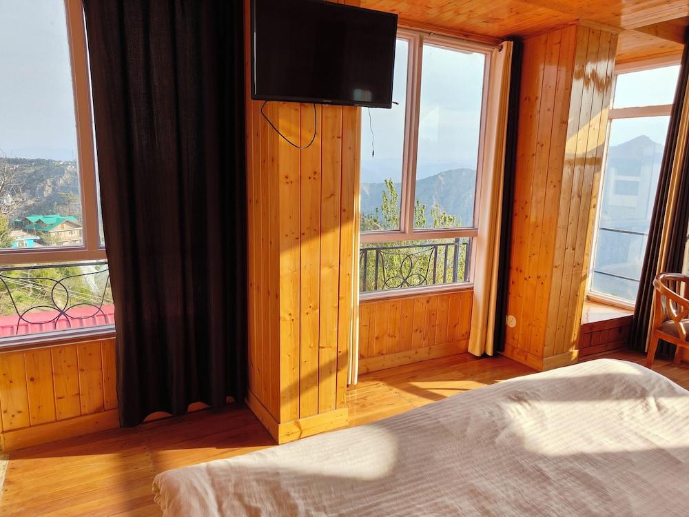 Hotel Savi Shallidrishya