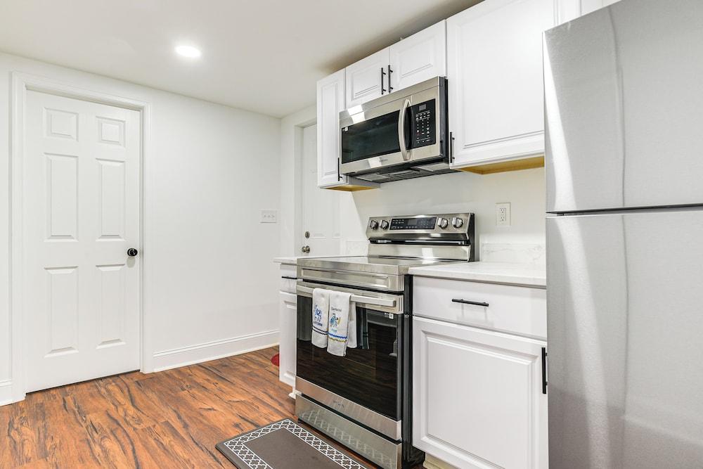 7 Mi to Baltimore: Maryland Gem w/ Shared Yard!