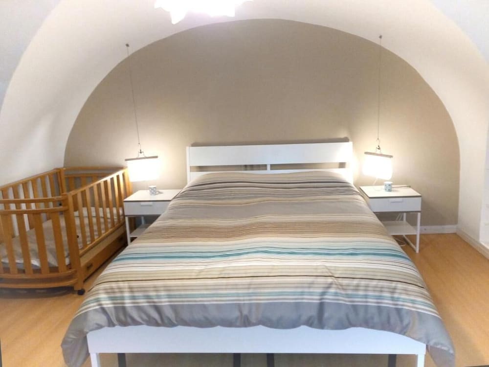 Central House Apartment