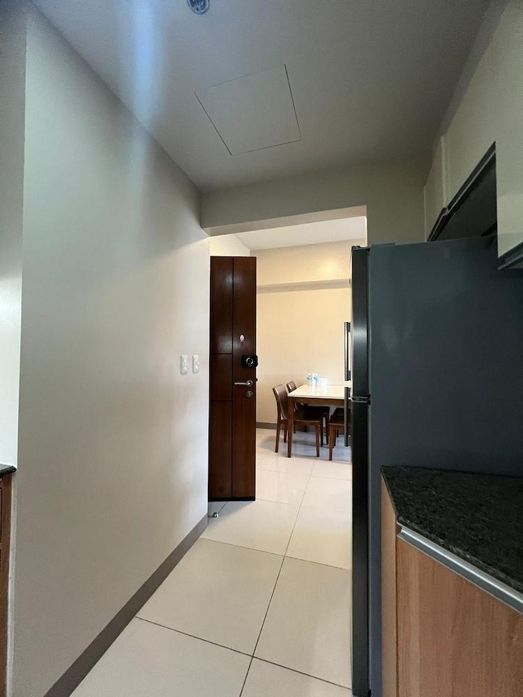 One Manchester Place Exec. 1BR
