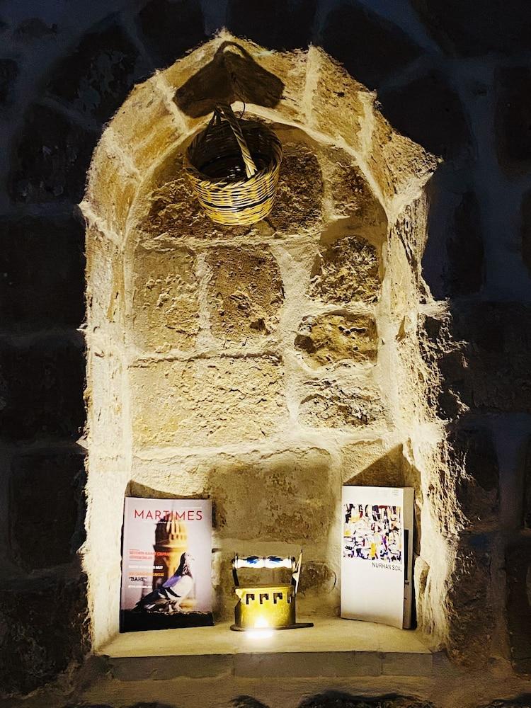 BEYT NAHRAYN KONAĞI