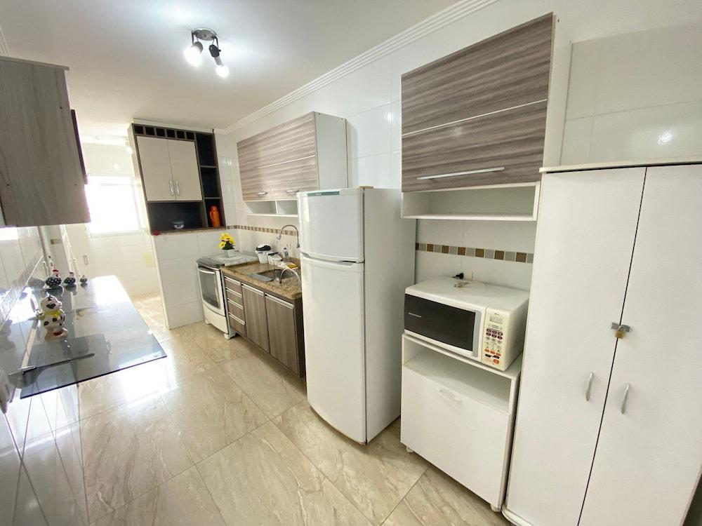 Pé na Areia Praia da Aviação