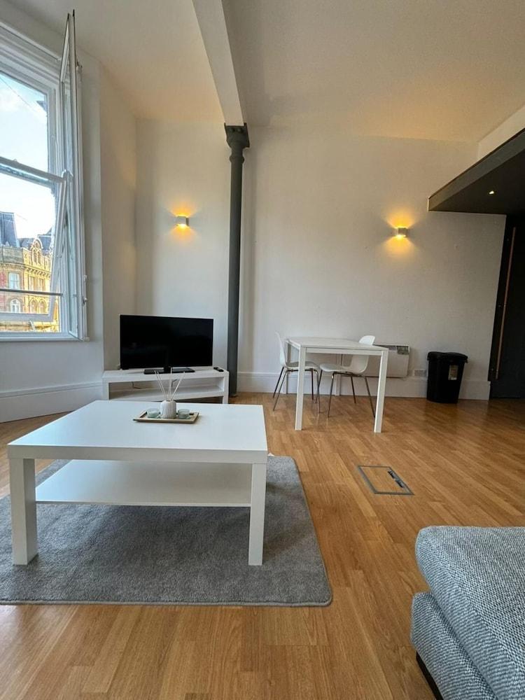 Briggate Bliss Apartment in Leeds