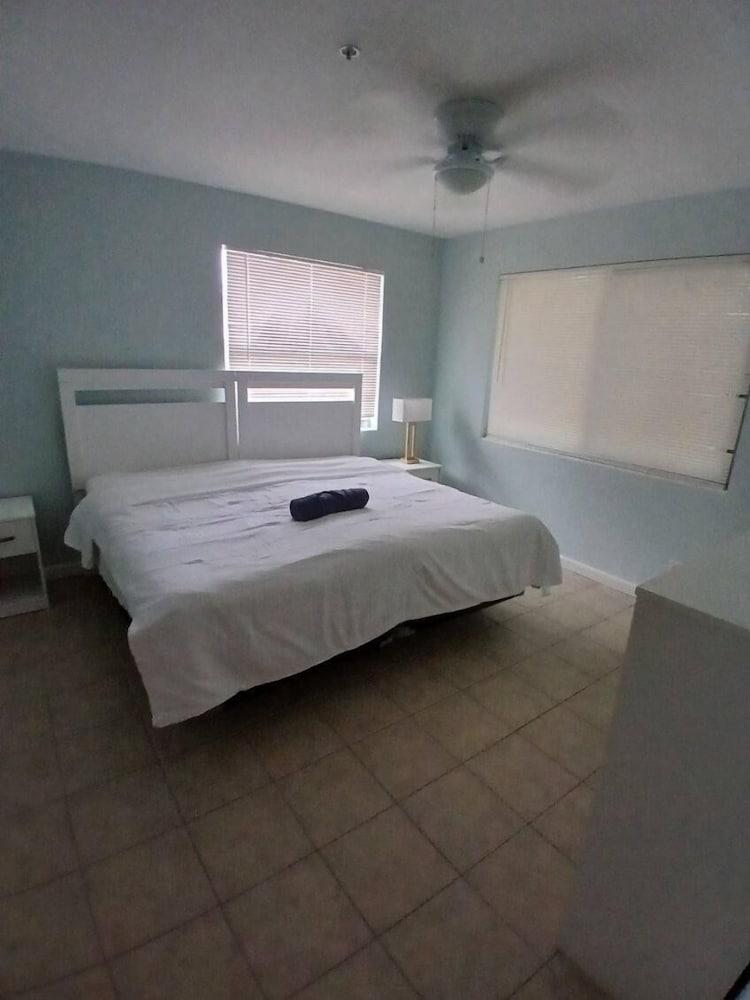 4BR 2BA Near Beach Perfect For Familes