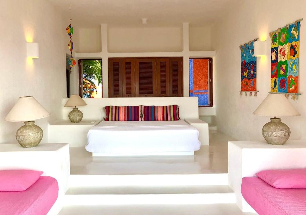 Lujosa Casa de 4 Recámaras con Alberca