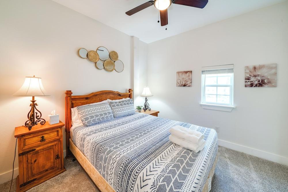 Legacy Ranch Escape: Game Room & Lake Access