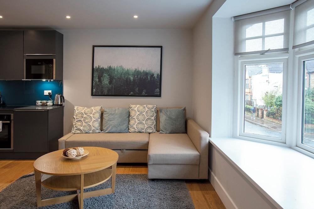 Hampden Apartments - The Edward