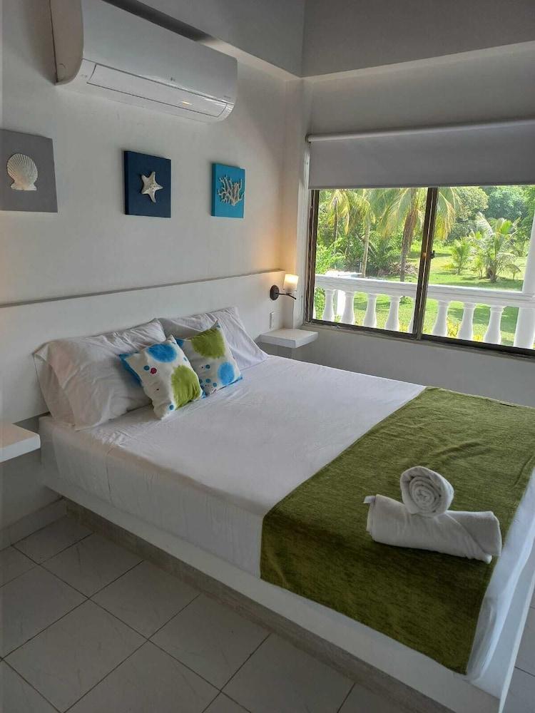 Tropical Garden House