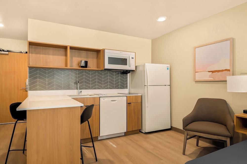 LivAway Suites- Missoula