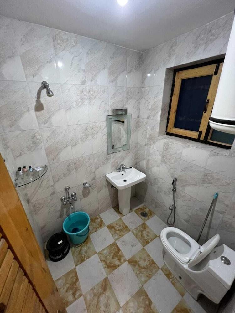 HOTEL WEST INN BOULEVARD