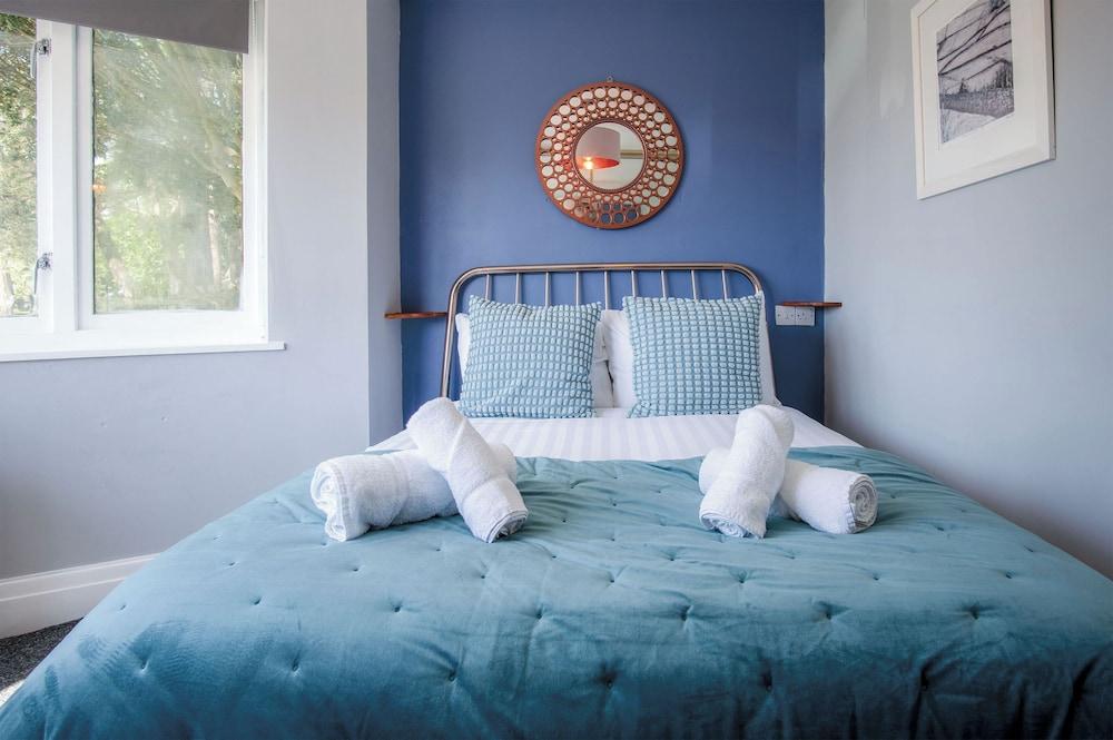 Holm Oak Cottage - 3 Bed - Reynoldston