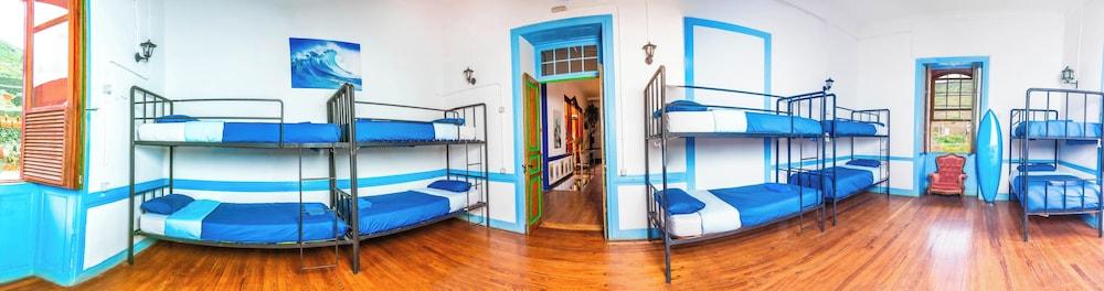 Atlantis Surf Hostel