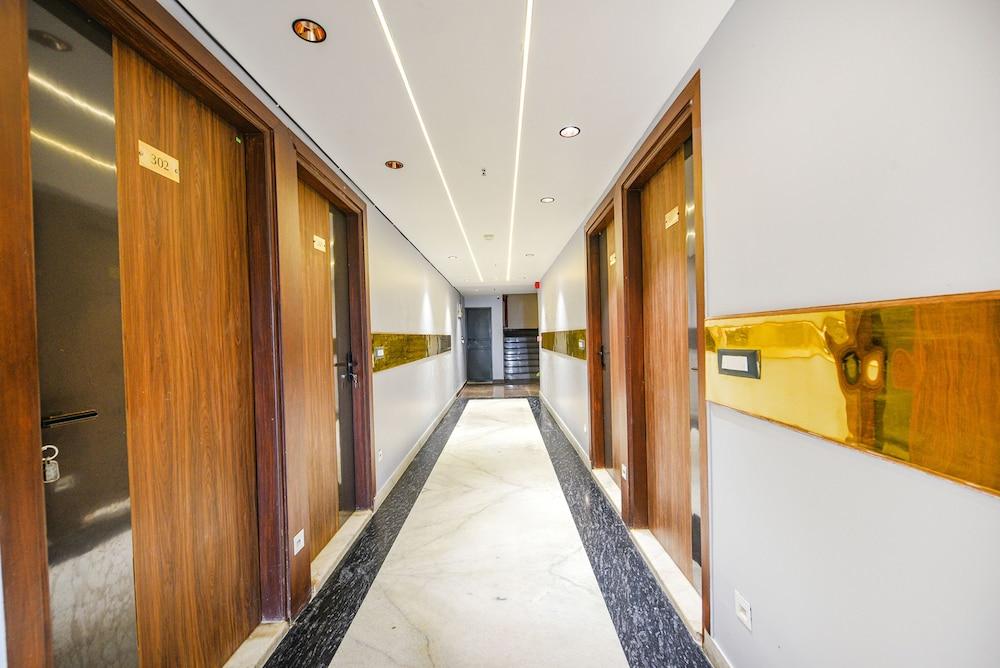 Fabhotel Prime Apple Tree Residency