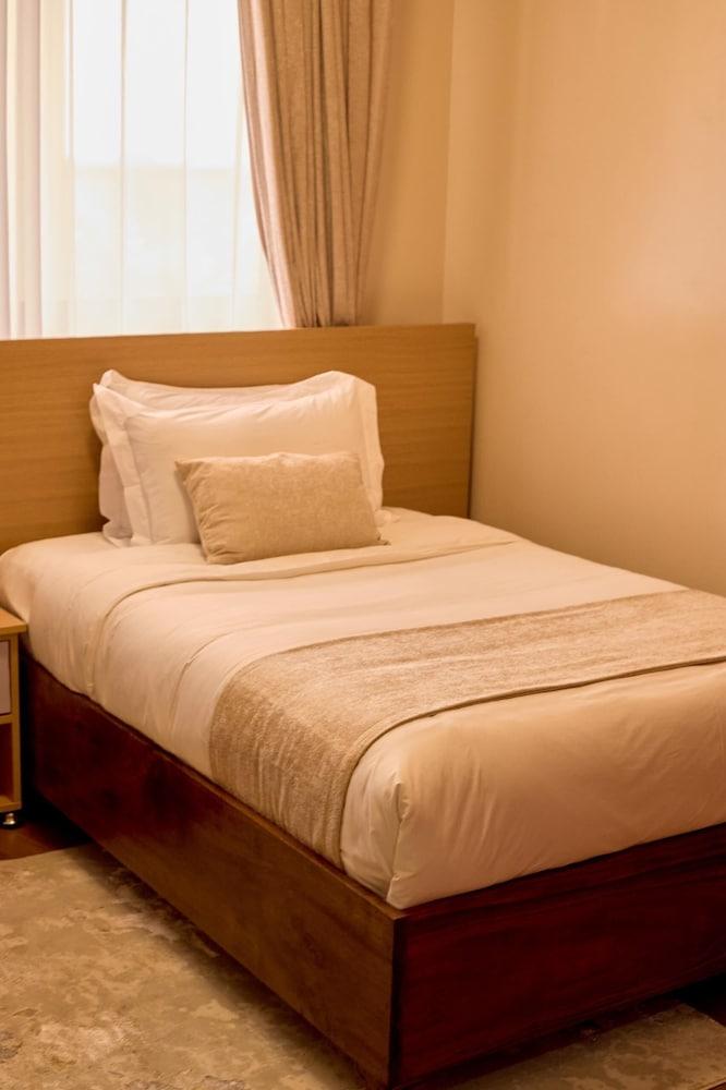 Sand Grains Residences 002